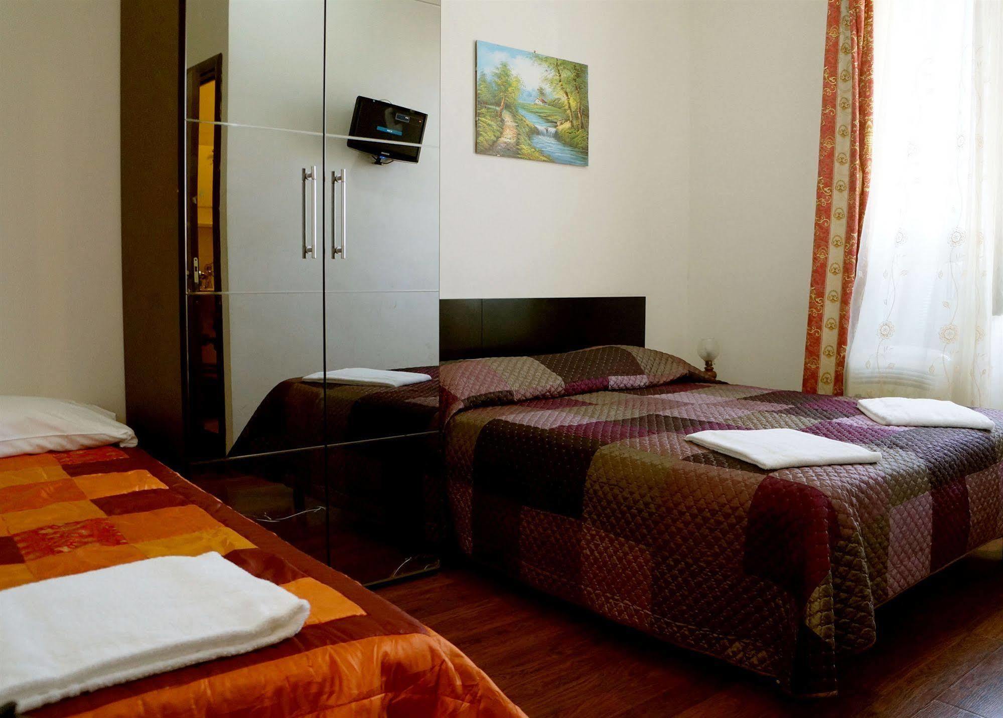 Casa Dell'Amicizia Bed & Breakfast Roma Dış mekan fotoğraf