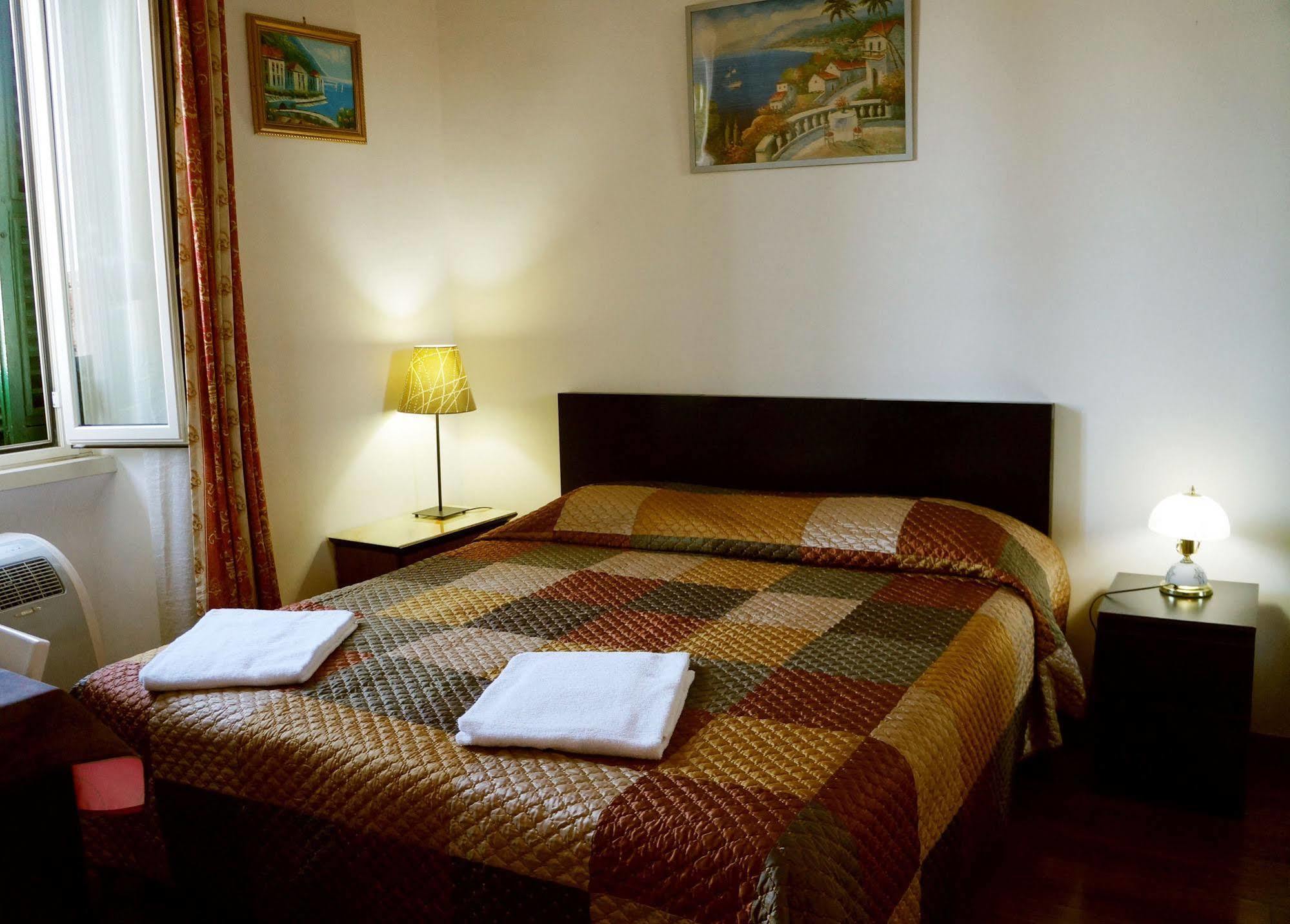 Casa Dell'Amicizia Bed & Breakfast Roma Dış mekan fotoğraf